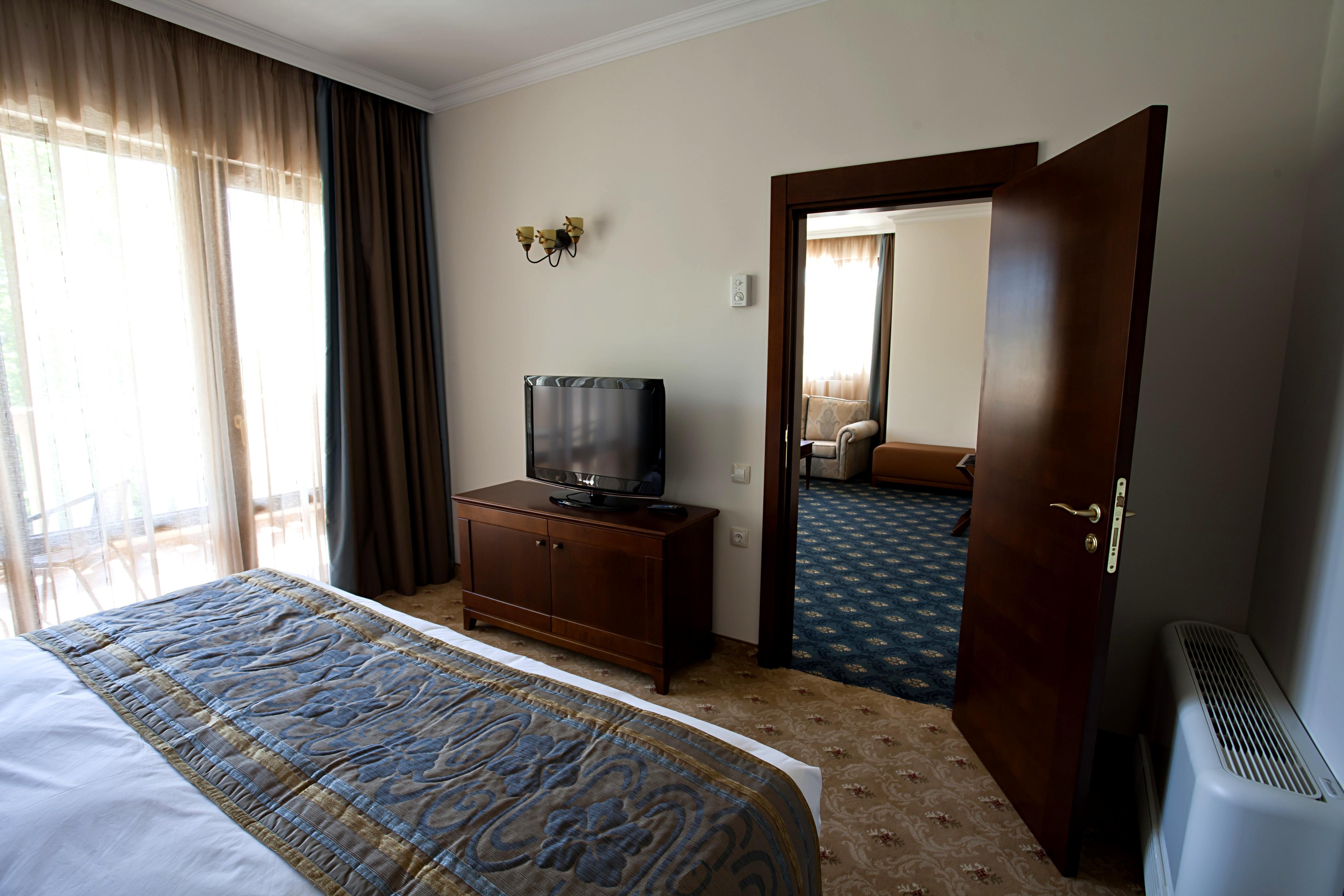 그랜드 호텔 앤 스파 프리모레츠 부르가스 외부 사진 A room at the hotel