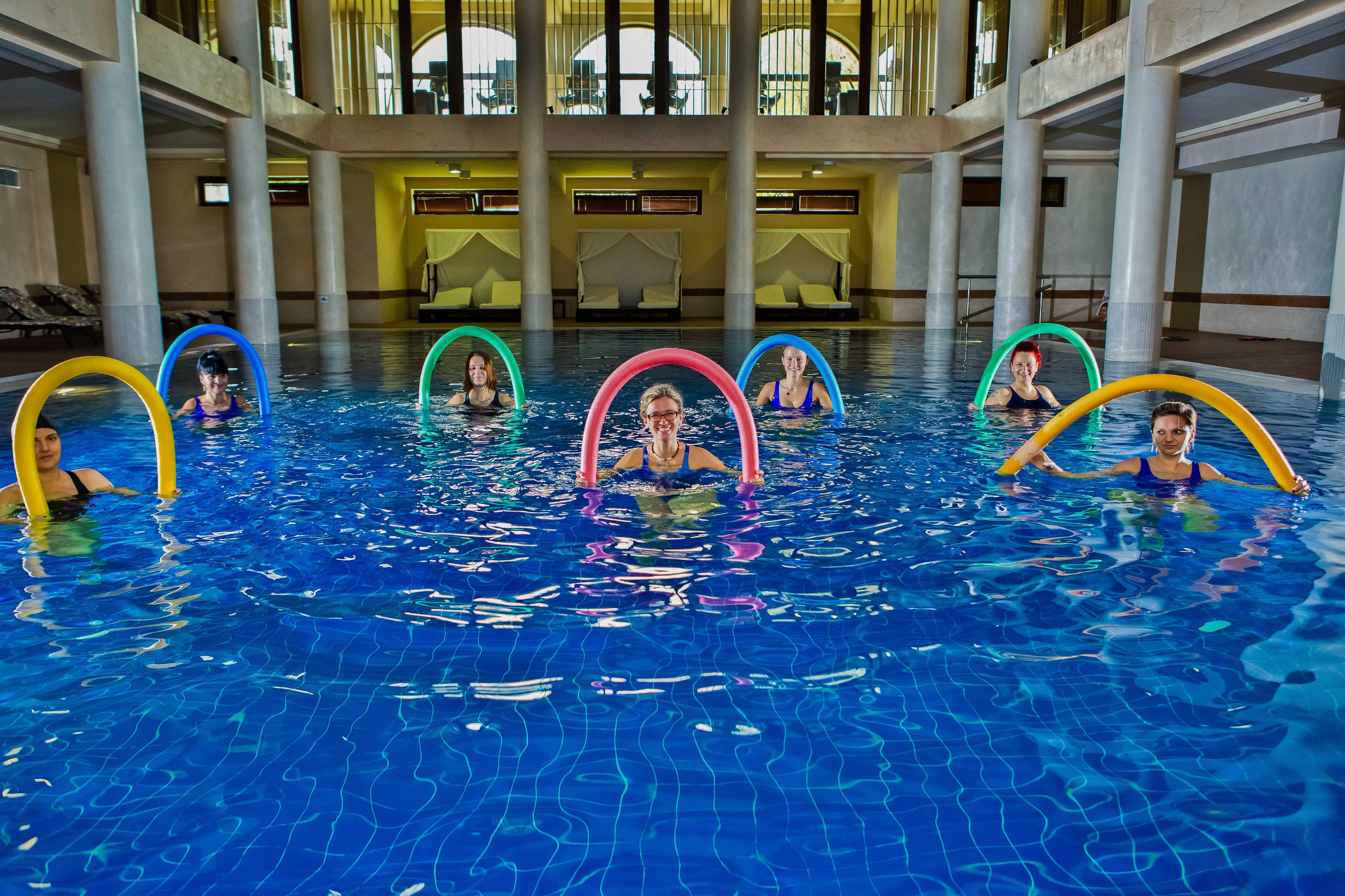 그랜드 호텔 앤 스파 프리모레츠 부르가스 외부 사진 Aqua Yoga