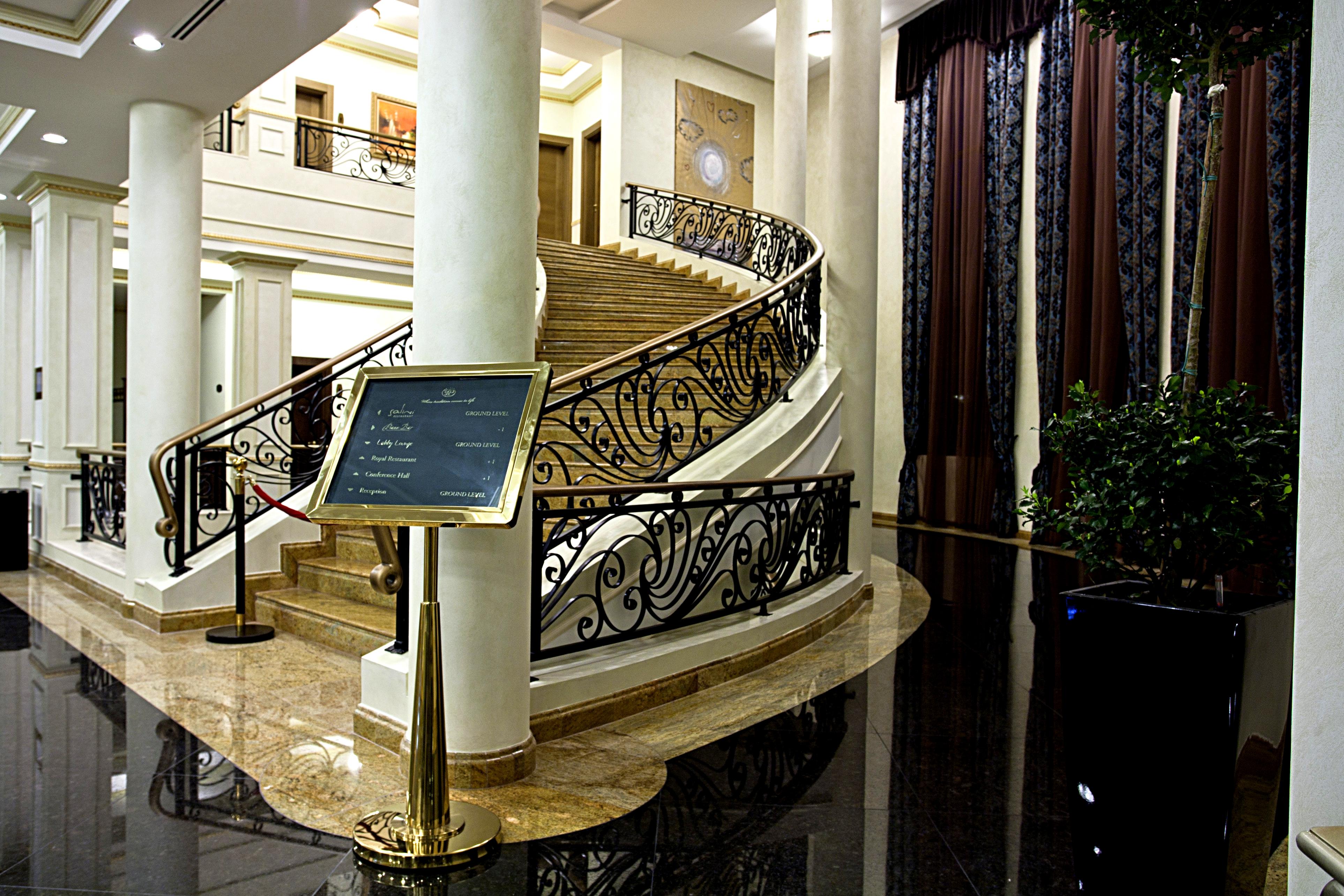 그랜드 호텔 앤 스파 프리모레츠 부르가스 외부 사진 The lobby of the hotel